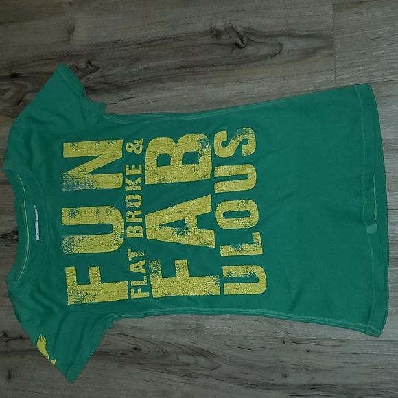 American Eagle Fun Flat Broke & Fabulous T-Shirt - Picture 2 of 11